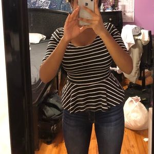 B&W quarter sleeve blouse